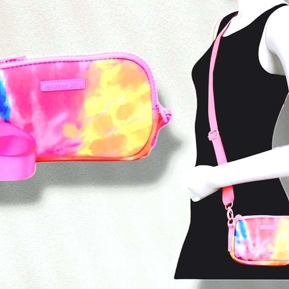 Madden Girl Neoprene Camera Tech Crossbody Case NWT - Picture 1 of 11